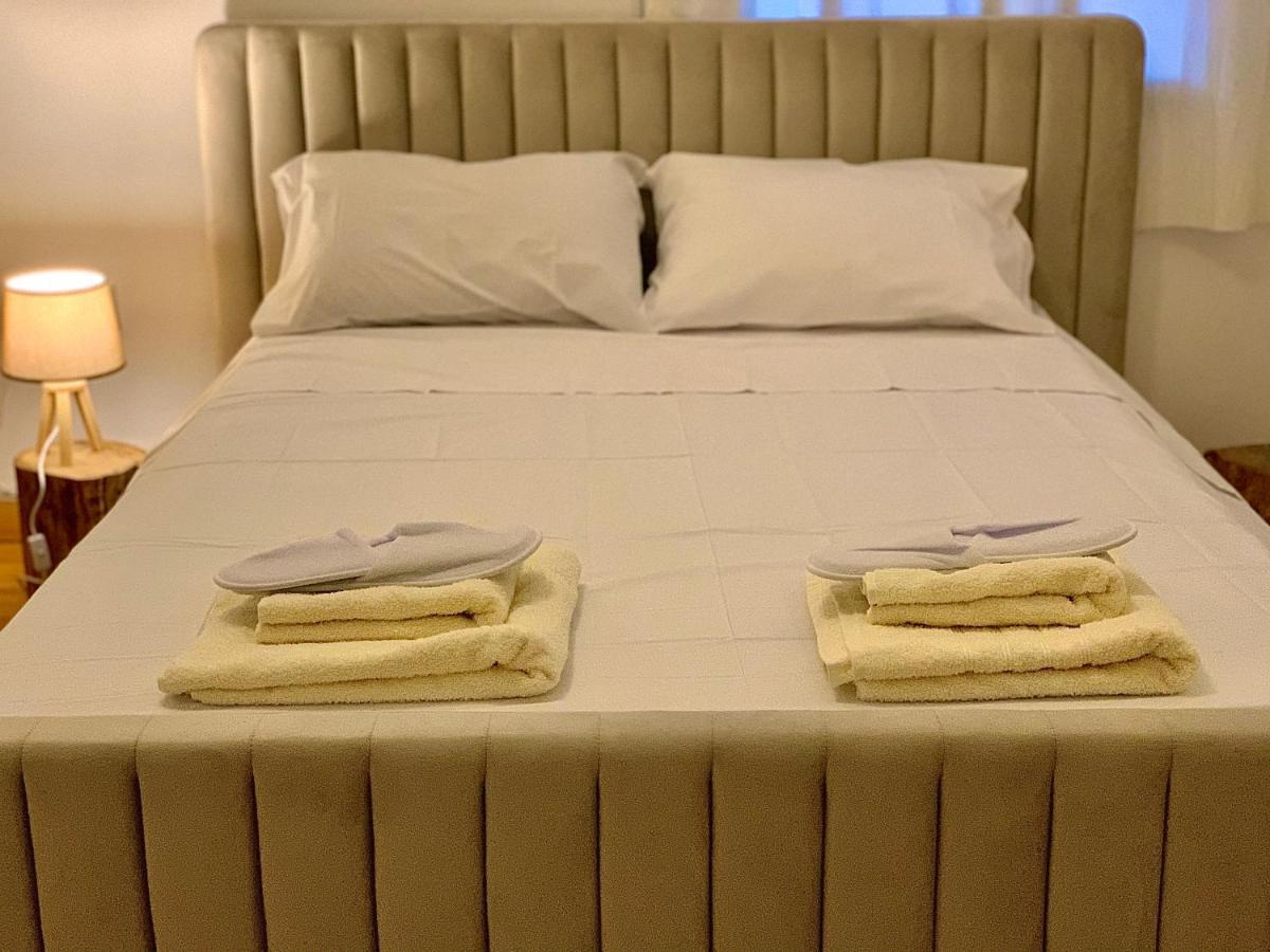 레메소스 The Bay Laurel 아파트 외부 사진